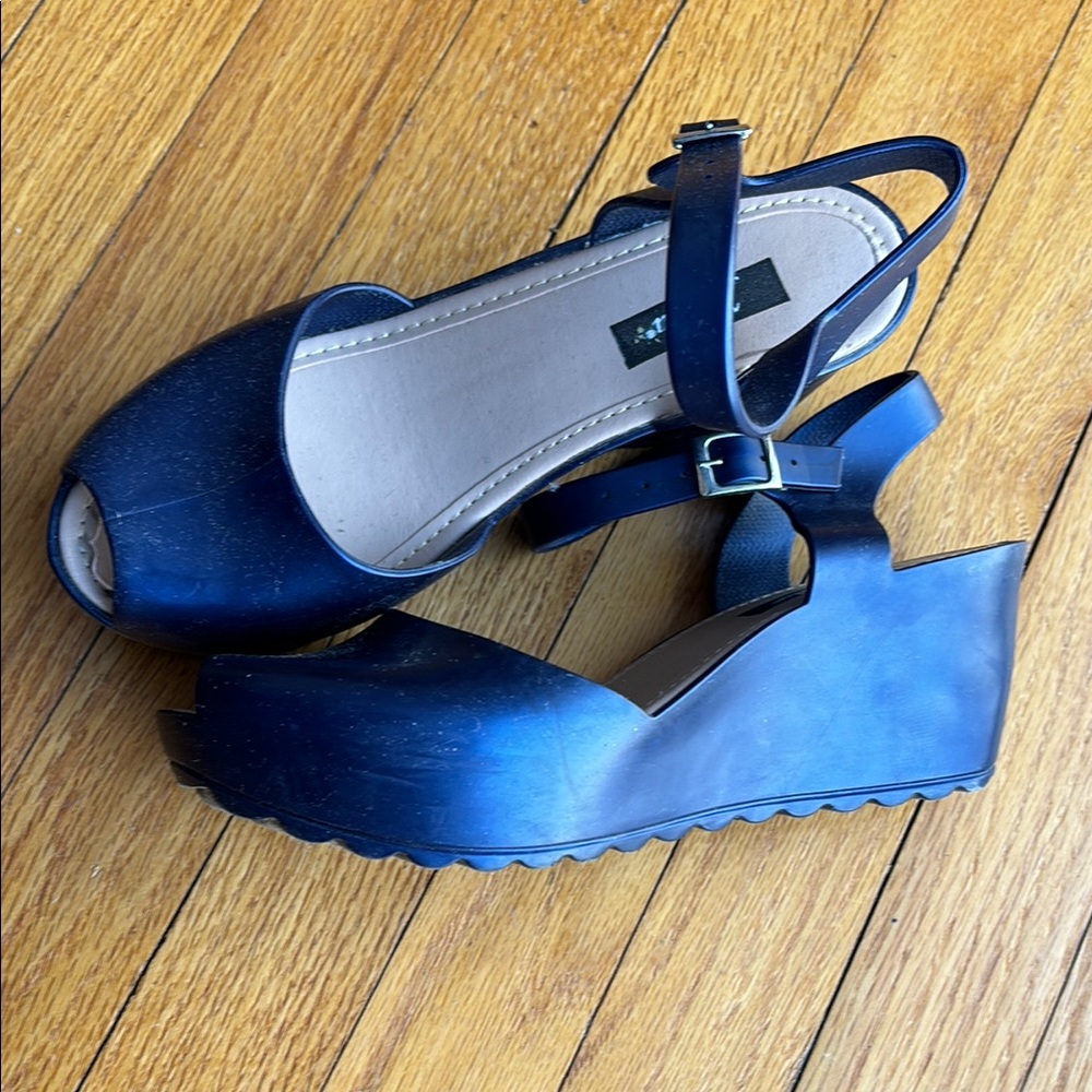 Stylish Blue Wedge Sandals